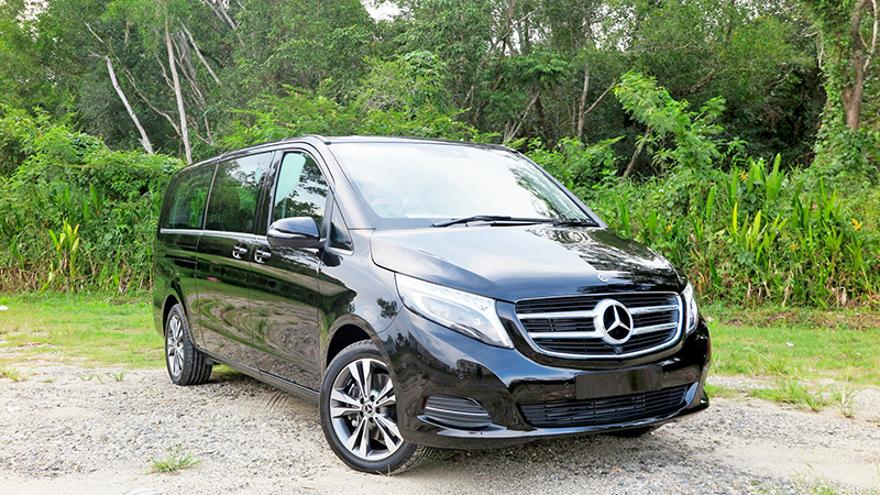 A High Class Drive in the Mercedes V260 AVANTGARDE - Borneo Insider's Guide