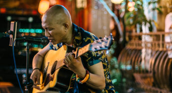 BiG Buzz : Sing Songs, Sing-a-long!